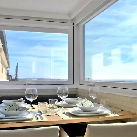 아파트 Panorama Penthouse 에스피뇨